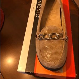 Women’s leather loafer